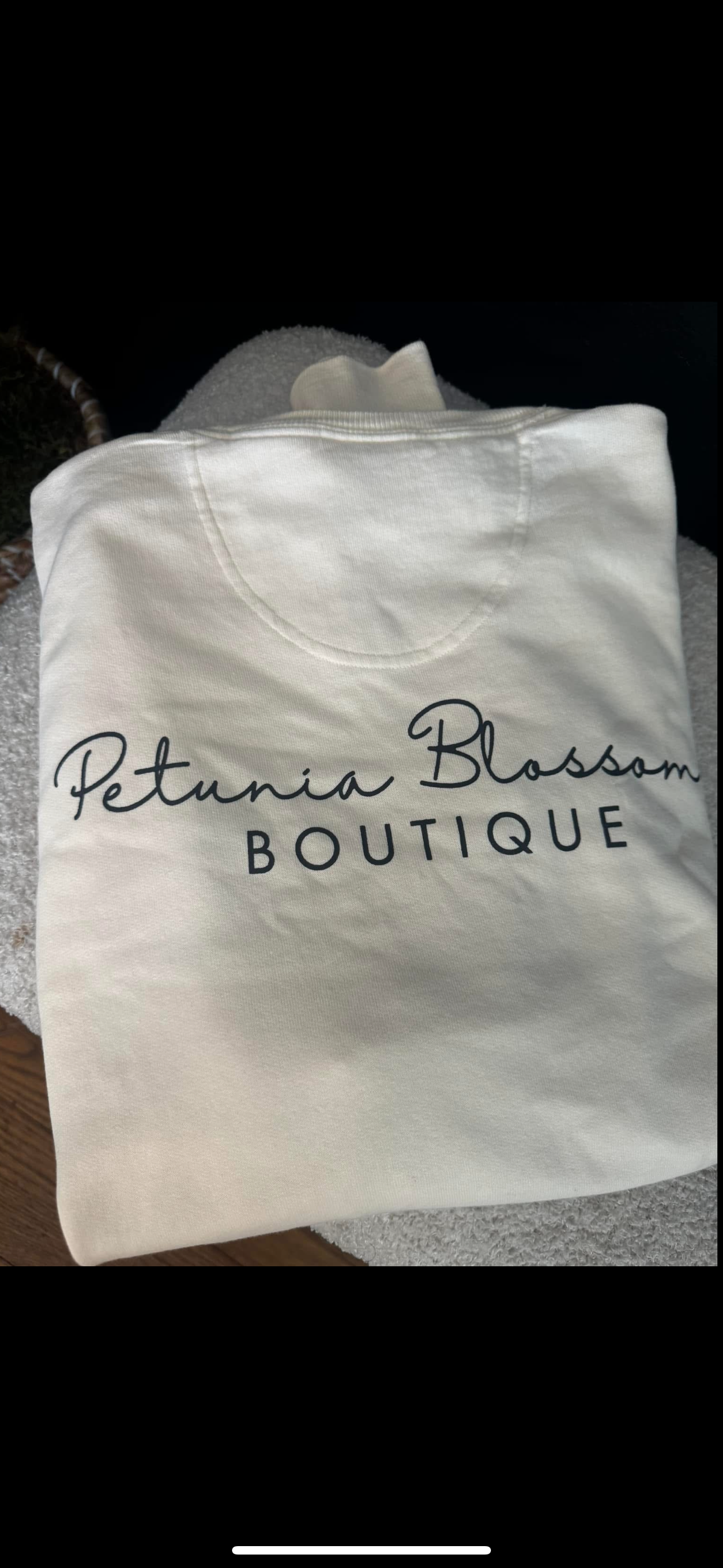 Petunia blossom boutique